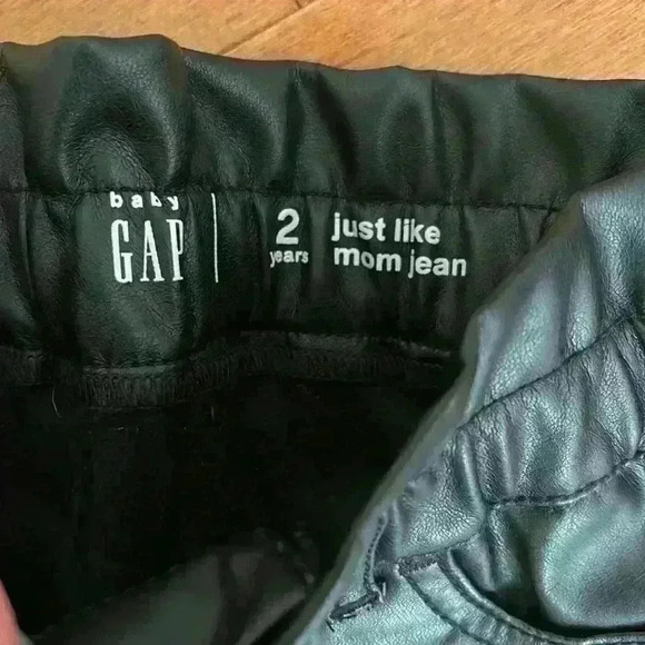Adorable BabyGap Vegan-Leather Mom Pants - Picture 2 of 4